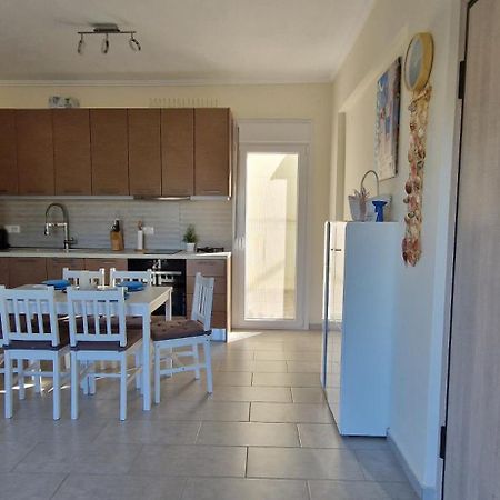 Mango Apartment Никити Экстерьер фото