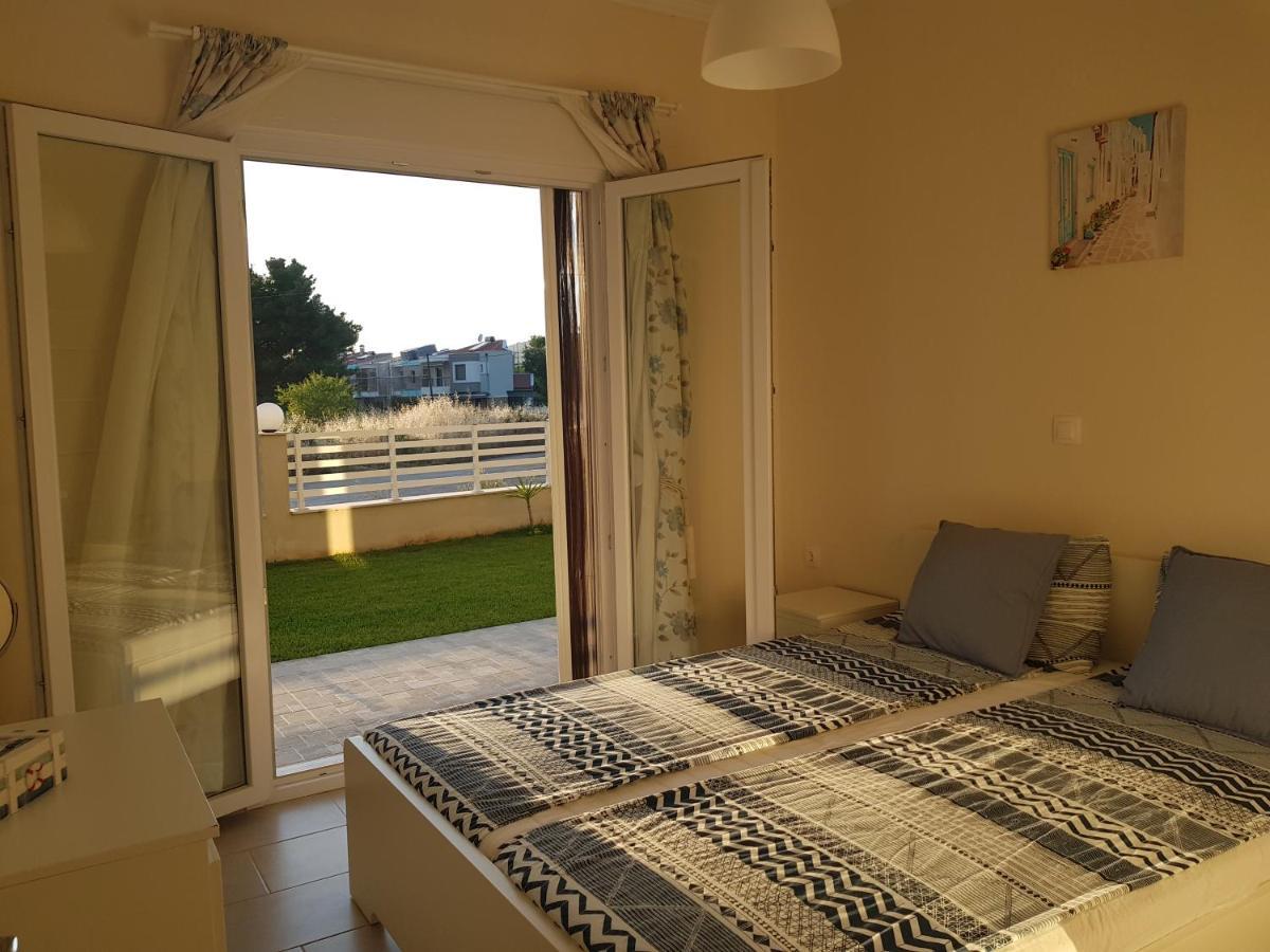 Mango Apartment Никити Экстерьер фото