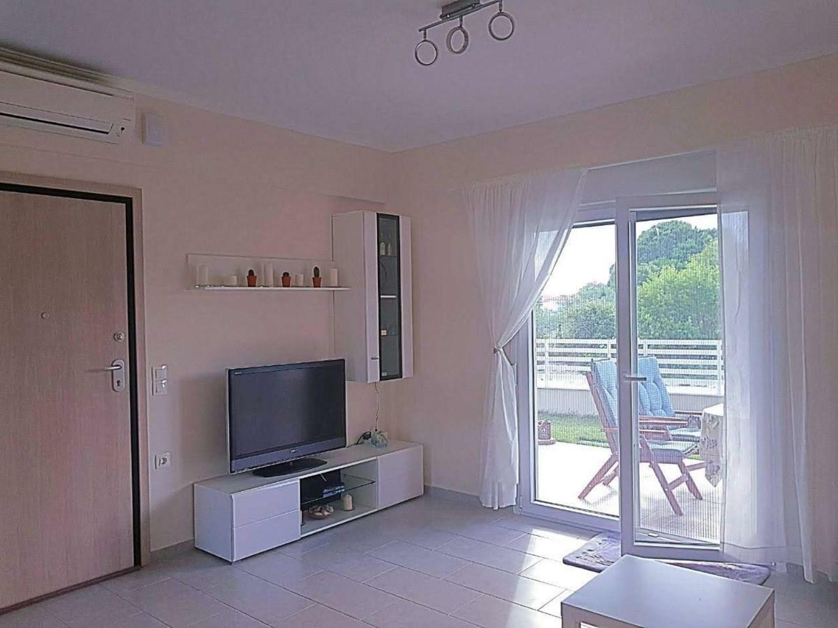Mango Apartment Никити Экстерьер фото